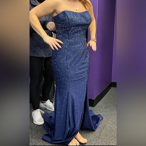 Sherri Hill Navy Blue Dress High End Designer Size 12 Backless and Strapless